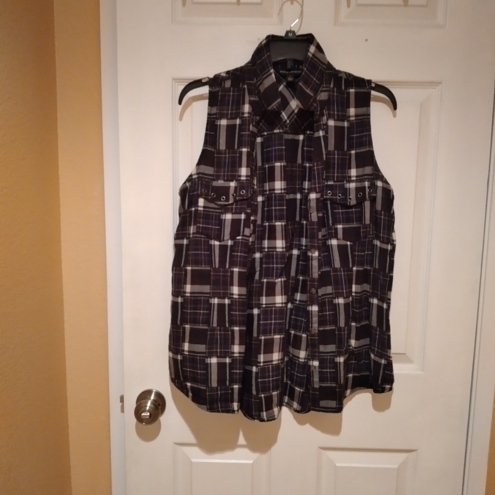 😊5 for $20 Rock & Republic top